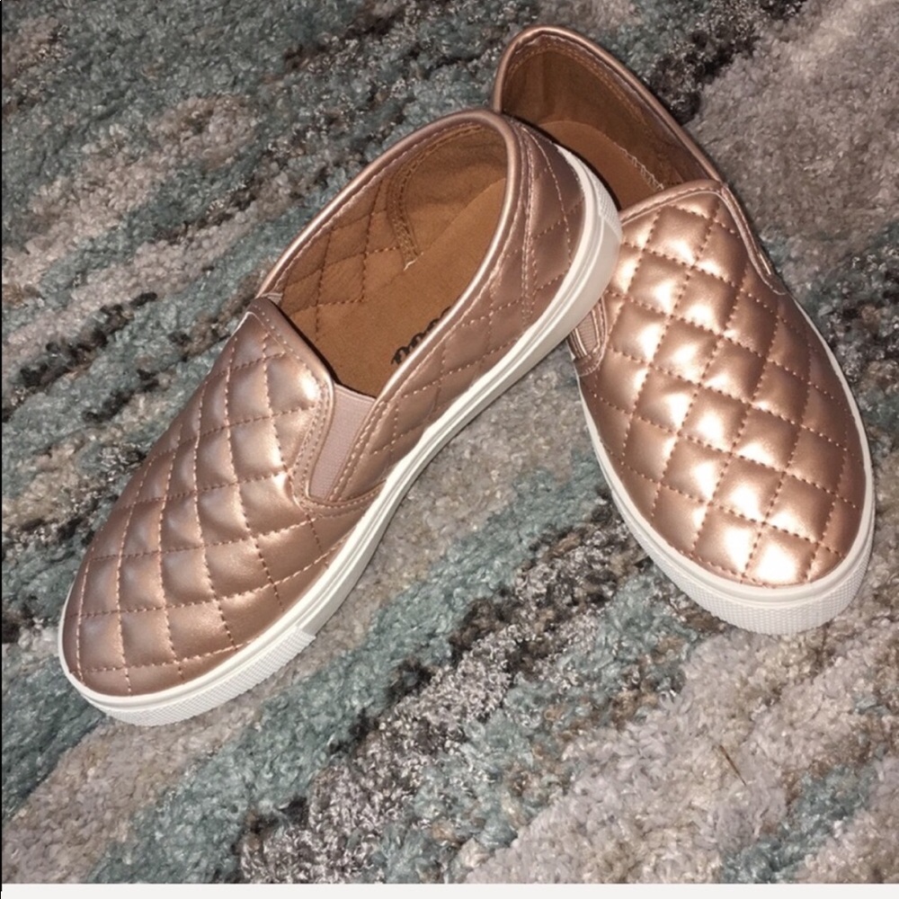 Champagne Quilted Sneakers - Picture 2 of 4